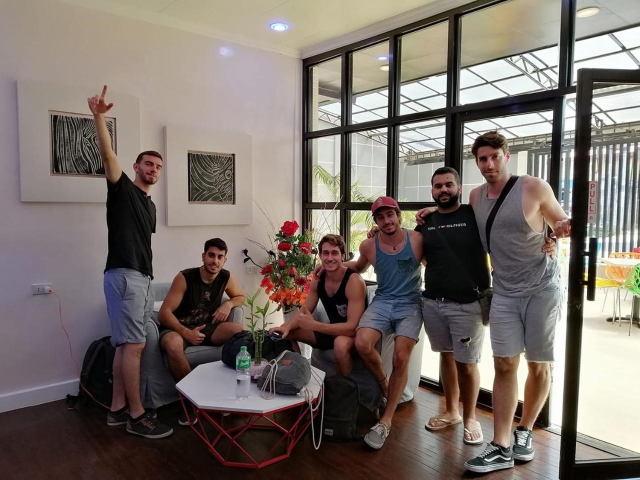 Halfway House Hostel Mactan Cebu Airport Đảo Mactan Ngoại thất bức ảnh